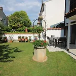 Sunny Garden Daire *